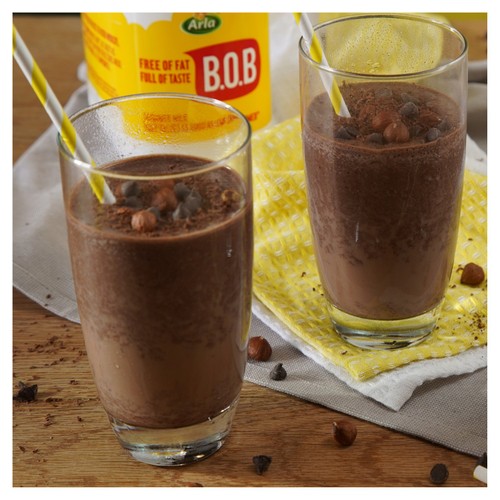 Arla BOB Skimmed Milk Tastes like Semi Skimmed 2L thumbnail 6