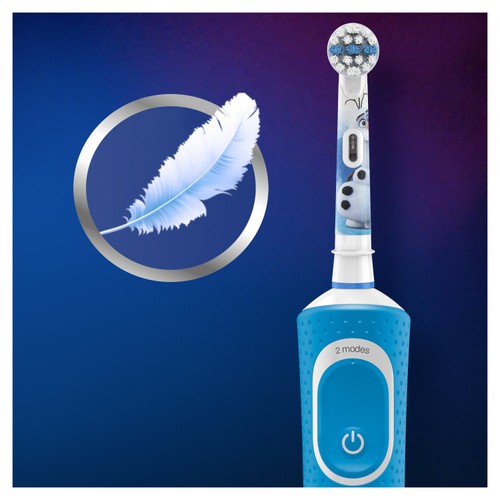 Oral-B Electric Toothbrush Featuring Frozen Characters Powered by Braun thumbnail 3