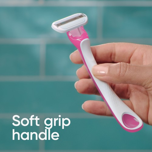 Venus Tropical Disposable Razors 3 Pack thumbnail 4