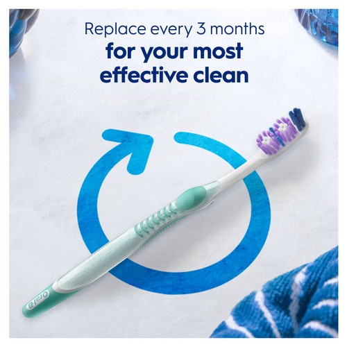 Oral-B Allrounder Clean Black Toothbrushes thumbnail 3