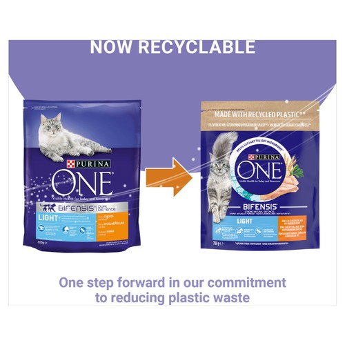 Purina ONE Light Dry Cat Food Rich in Chicken 750g thumbnail 2