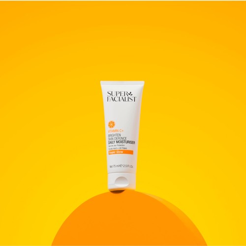 Super Facialist Vitamin C+ Skin Defence Daily Moisturiser thumbnail 3