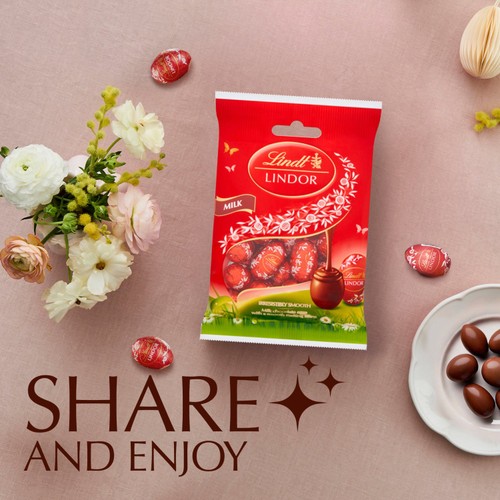 Lindt Lindor Milk Chocolate Easter Mini Eggs Bag 80g thumbnail 5