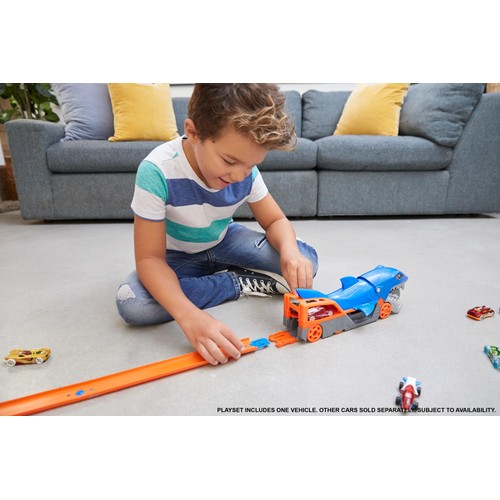 Hot Wheels Shark Chomp Transporter thumbnail 3