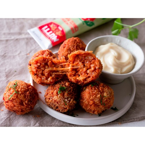 Mutti Double Concentrate Tomato Puree 130g thumbnail 4