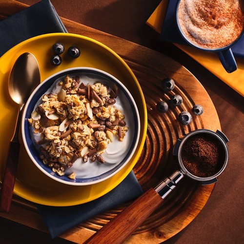 Kellogg's Crunchy Nut Barista Chocolate Breakfast Granola 350g thumbnail 4