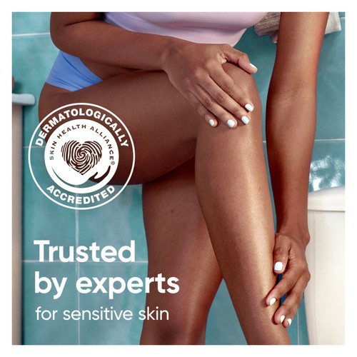 Venus Comfortglide Sensitive 3 Count Blades thumbnail 4