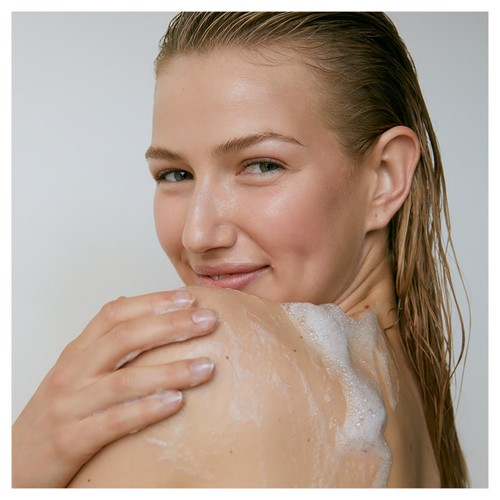 NIVEA Coconut & Jojoba Oil Shower Cream thumbnail 2