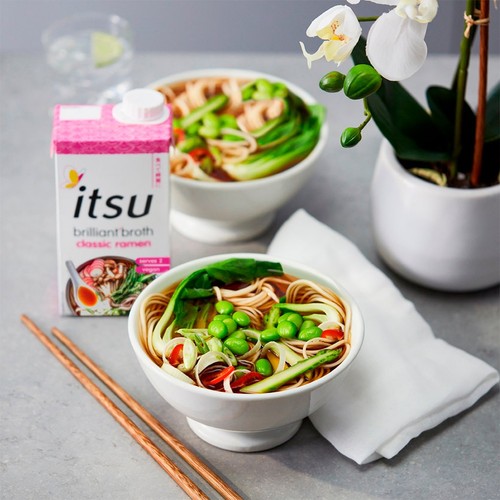Itsu Classic Ramen Brilliant Broth thumbnail 2