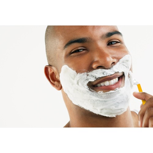 Bic 1 Sensitive Disposable Mens Razor  thumbnail 4