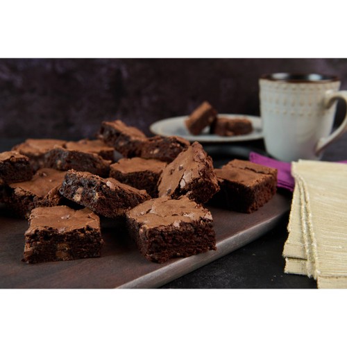 Mr Kipling Signature Baking Triple Chocolate Brownie Cake Mix 379g thumbnail 3