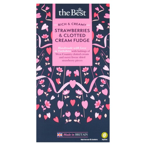 Morrisons The Best Strawberries & Clotted Cream Fudge   150g