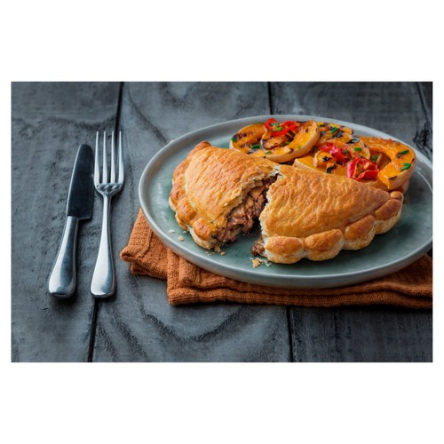 Ginsters Vegan Quorn Pasty 180g thumbnail 2