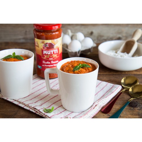 Mutti Tomato Pasta Sauce with Parmigiano Reggiano 400g thumbnail 4