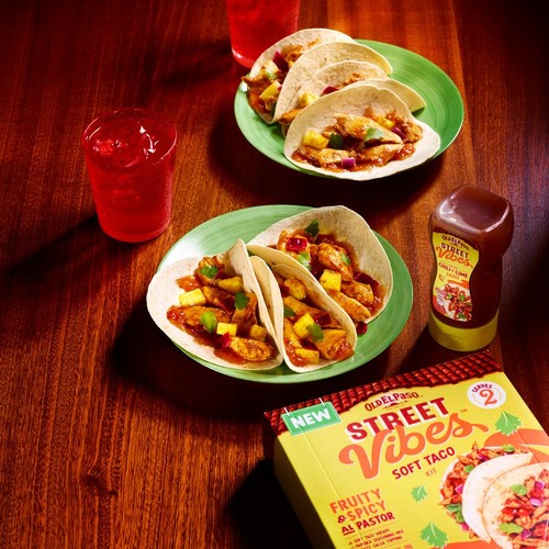 Old El Paso Street Vibes Tomato & Pepper Salsa Dip 312g thumbnail 4