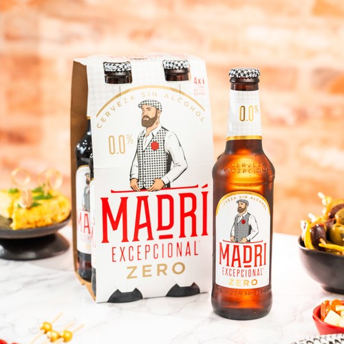 Madri Excepcional Zero Premium Alcohol Free Lager Beer Bottles 4x330ml thumbnail 2