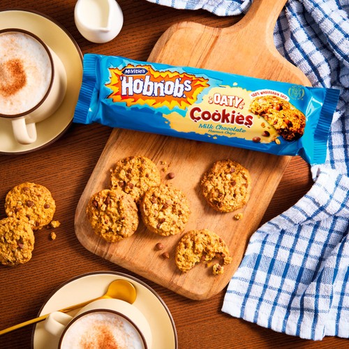 Mcvitie's Hobnobs Biscuits Oaty Cookies Milk Chocolate 155g thumbnail 4