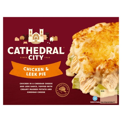 Cathedral City Cheesy Chicken & Leek Pie 400g thumbnail 2