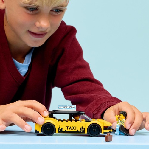 Lego City Great Vehicles Yellow Taxi 60487 thumbnail 5