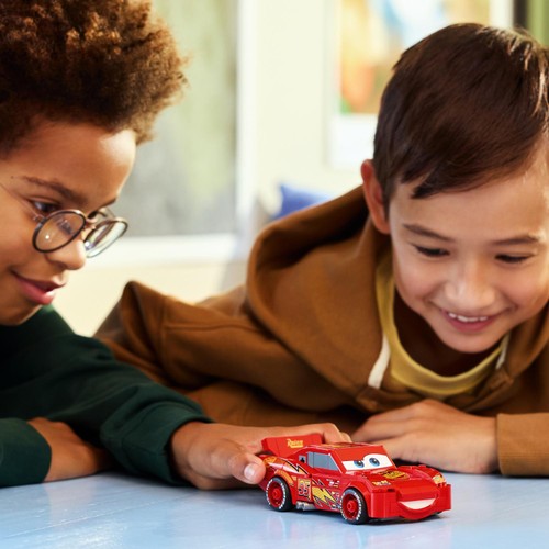 Lego Speed Champions Lightning Mcqueen 77255 thumbnail 4