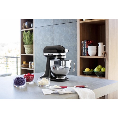 Kitchenaid Artisan 4.8l Stand Mixer 125 Onyx Black thumbnail 5