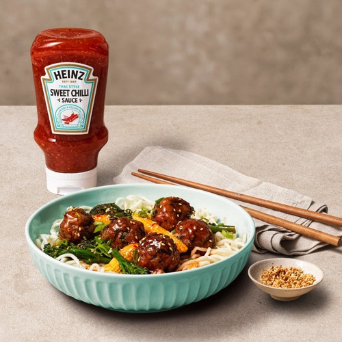 Heinz Sweet Chilli Sauce 400ml thumbnail 2