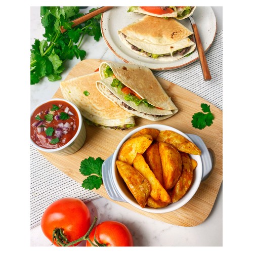 McCain Lightly Spiced Potato Wedges thumbnail 3