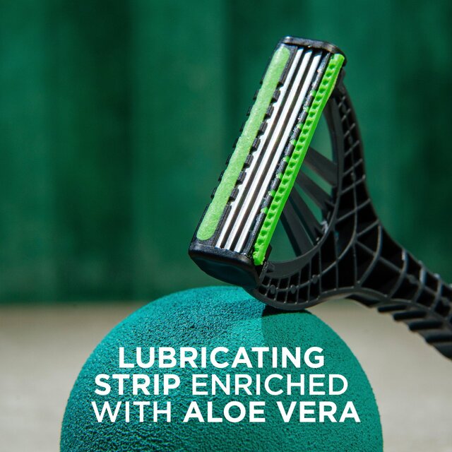 Wilkinson Sword Xtreme 3 Sensitive Men's Disposable Razors thumbnail 5