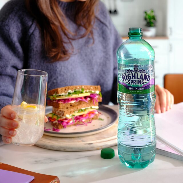 Highland Spring Sparkling Water thumbnail 4