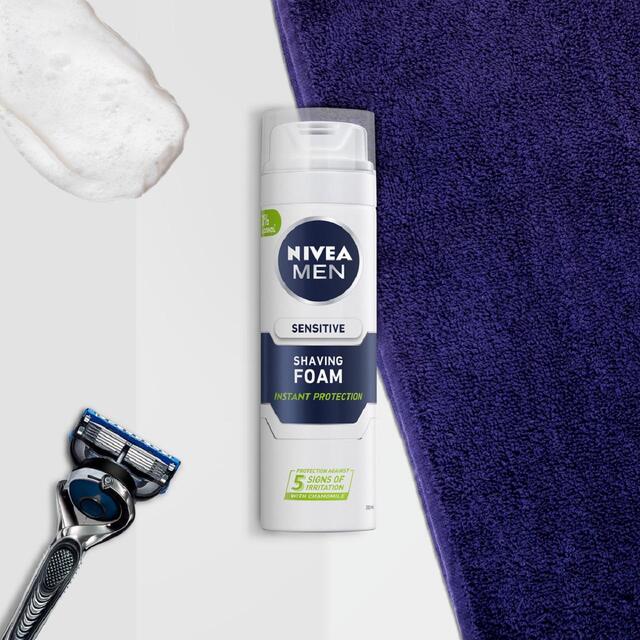 NIVEA MEN Sensitive Shaving Foam with 0 % Alcohol thumbnail 5