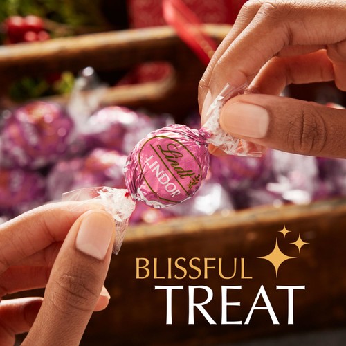 Lindt Lindor Strawberries & Cream Chocolate Truffles Box thumbnail 6