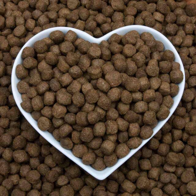 Barking Heads Bowl Lickin' Goodness Chicken Dry Dog Food thumbnail 2