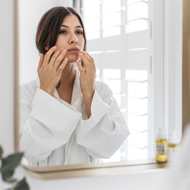 Green People Organic Facial Oil, Cell Enrich Age Defy+ by Cha Vohtz, Vegan thumbnail 4