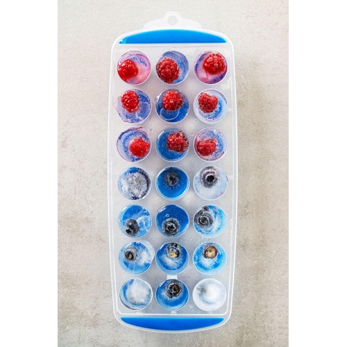 Colourworks Pop Out Flexible Ice Cube Tray, Blue thumbnail 5