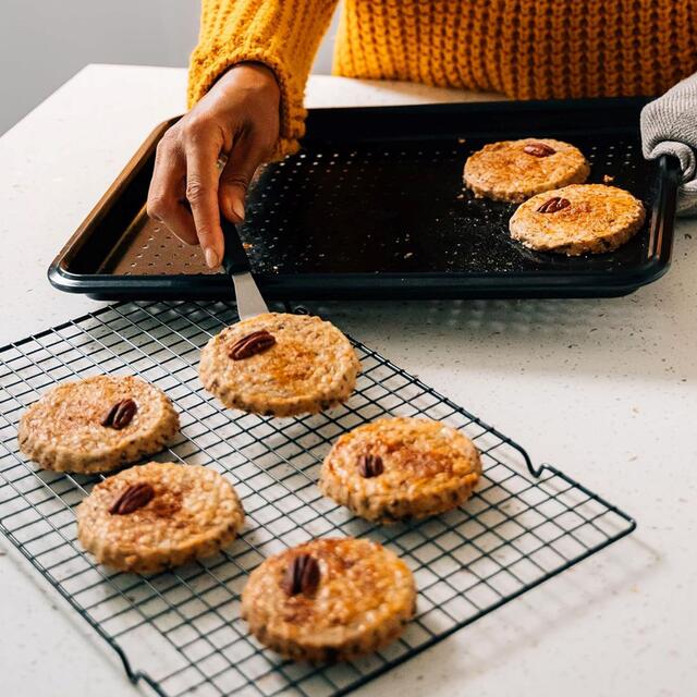 Tala Non-Stick Cake Cooling Rack 40 x 25cm thumbnail 3