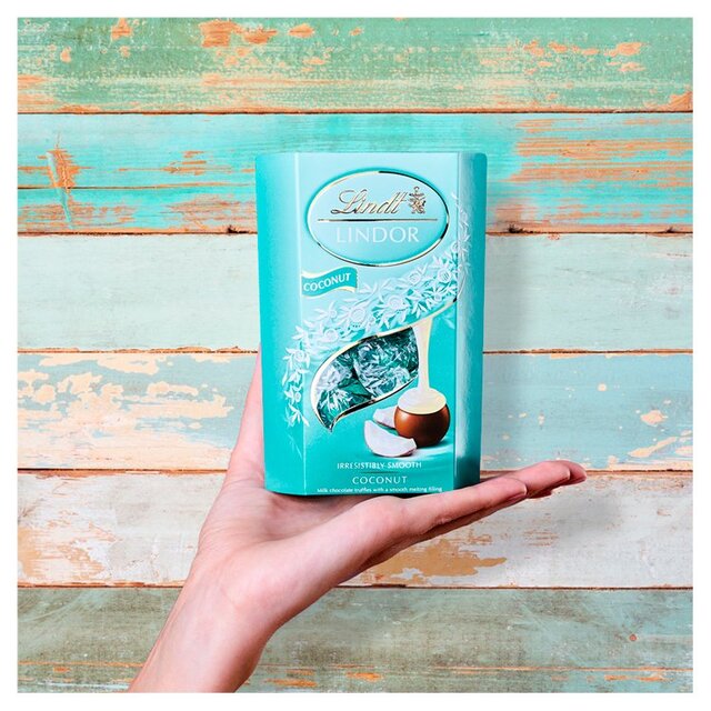 Lindt Lindor Coconut Chocolate Truffles thumbnail 4