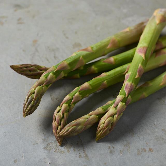 Natoora British Outdoor Green Asparagus thumbnail 2