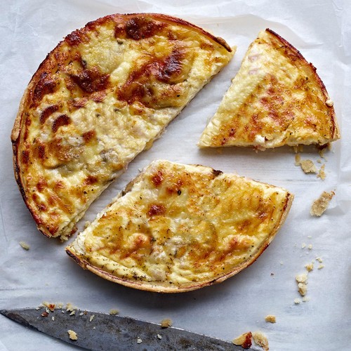Jon Thorner's Mature Somerset Cheddar & Onion Quiche Small thumbnail 2