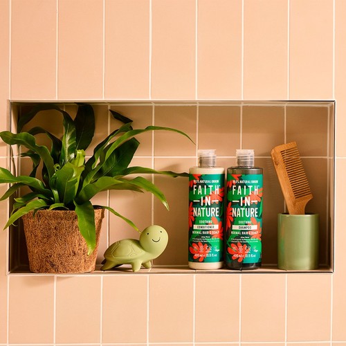 Faith in Nature Aloe Vera Shampoo thumbnail 9
