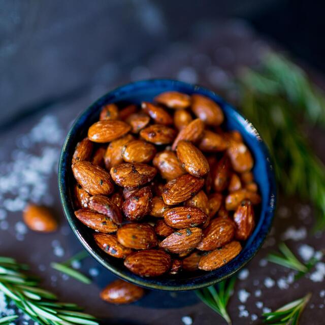 Mr Filbert's French Rosemary Almonds thumbnail 3