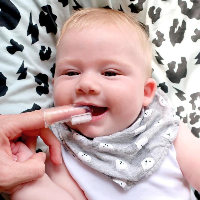 Jack N' Jill Silicone Finger Brush thumbnail 4