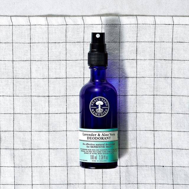 Neal's Yard Lavender & Aloe Organic Deodorant Spray thumbnail 3