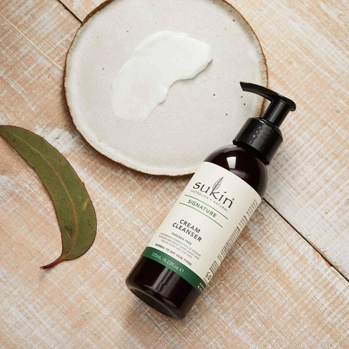 Sukin Natural Foaming Facial Cleanser thumbnail 3