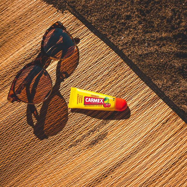 Carmex Cherry Lip Balm Tube SPF15 thumbnail 5