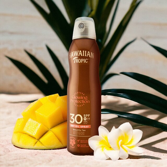 Hawaiian Tropic Protective SPF 30 Dry Oil Continuous Sunscreen Spray thumbnail 6