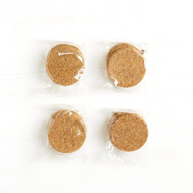 Clearspring Organic Sea Vegetable & Black Pepper Oatcakes thumbnail 3