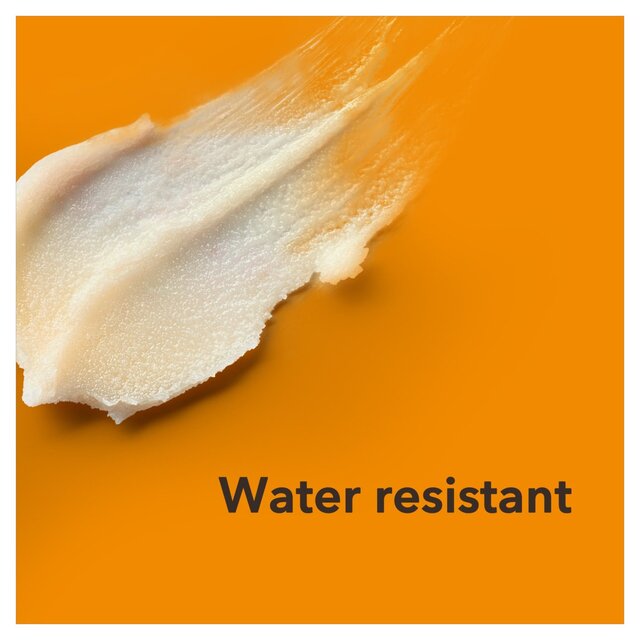 Piz Buin Moisturising Sun Lipstick SPF30 with Aloe Vera thumbnail 5