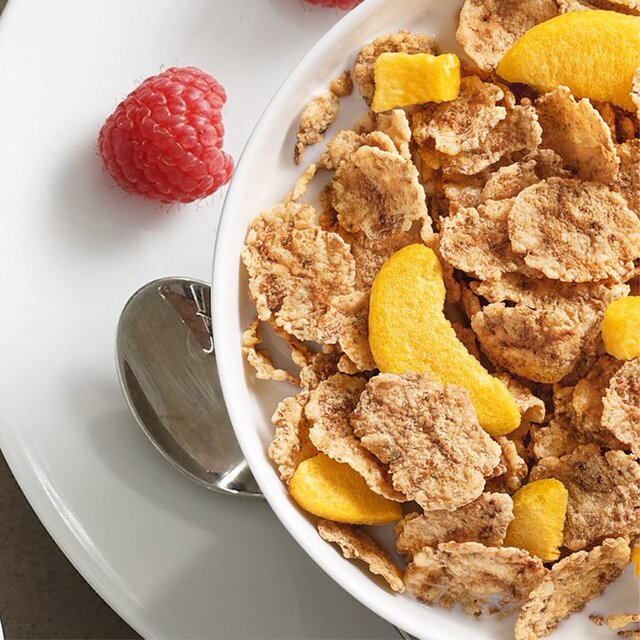 Kellogg's Special K Peach & Apricot Breakfast Cereal thumbnail 4
