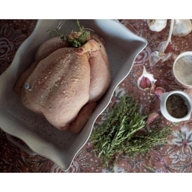 Thoughtful Producer Free Range Whole Chicken with Pop-Up Timer thumbnail 4