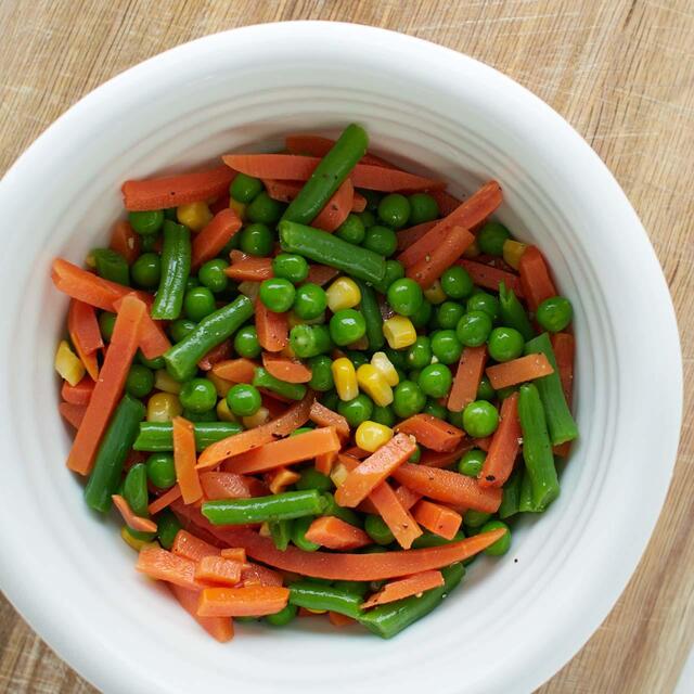 Ocado Frozen Mixed Vegetables thumbnail 4